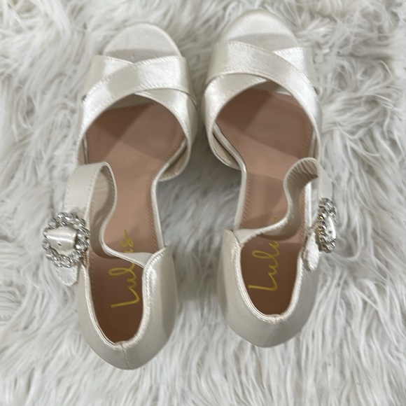 LULUS Crushest White Satin Rhinestone Ankle-Strap Chunky Heels Size 8.5 NEW - Picture 7 of 15